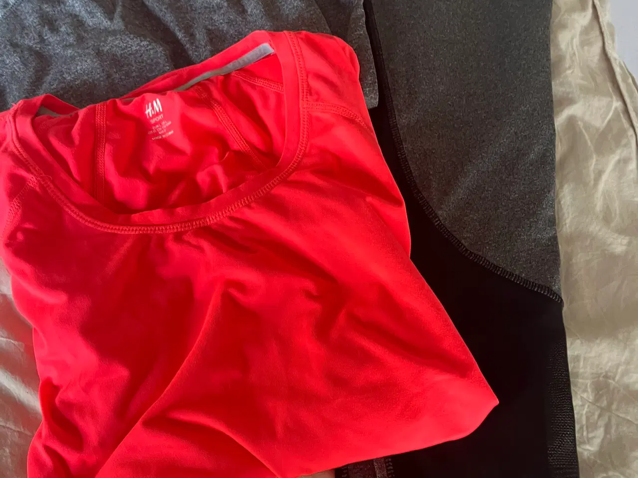 Billede 7 - Tøj pakke dame med 15 stk tøj, smykker Oma 