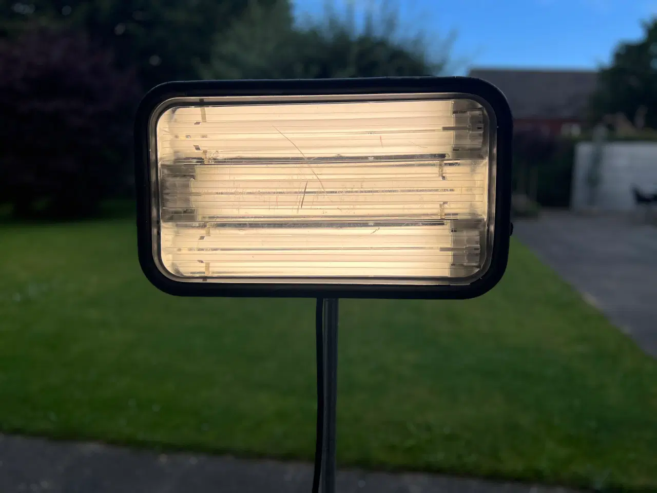 Billede 7 - Kraftig arbejds lampe på stativ.