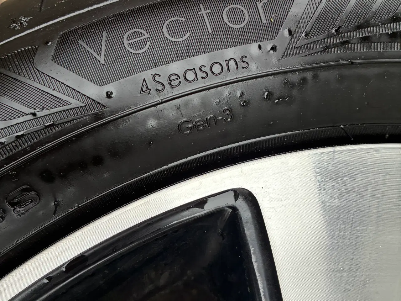 Billede 3 - Corsa Hjulsæt med helårsdæk