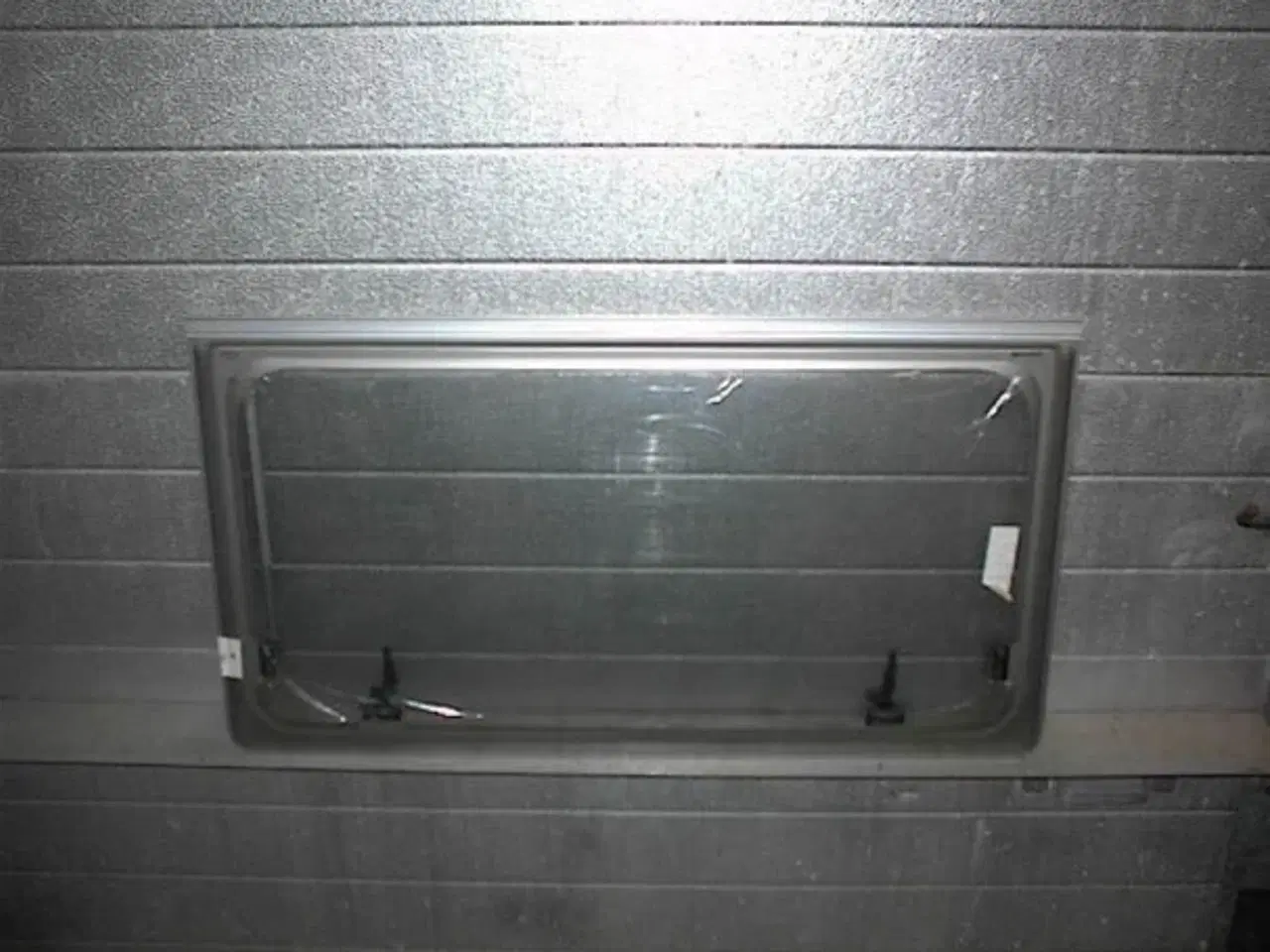 Billede 1 - Hymer Oplukkelig rude