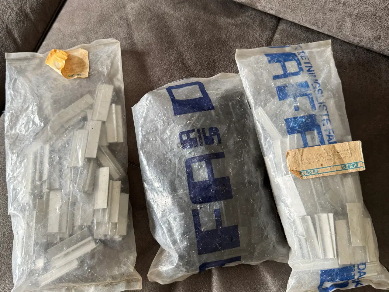 Billede 1 - Dafa plastklods til montering af alu Com Dafa Mont
