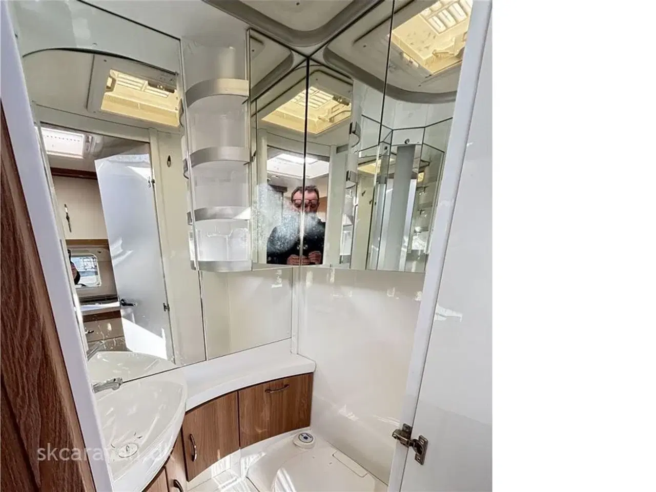 Billede 7 - 2020 - Hobby De Luxe 495 UL DK line   Pæn og velholdt campingvogn