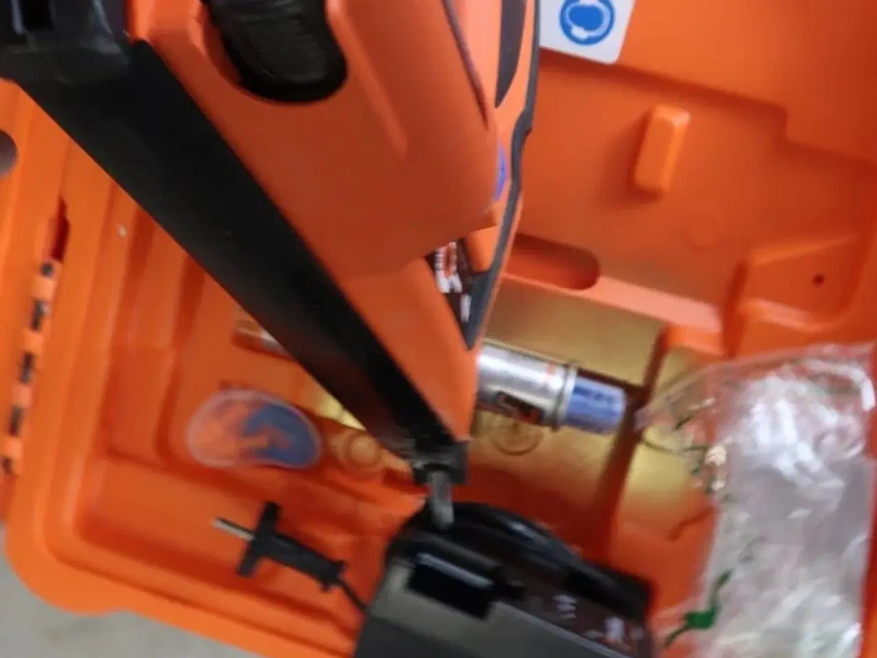 Billede 4 - Beslagsømpistol PASLODE PPN50Ci med 1 batteri og lader