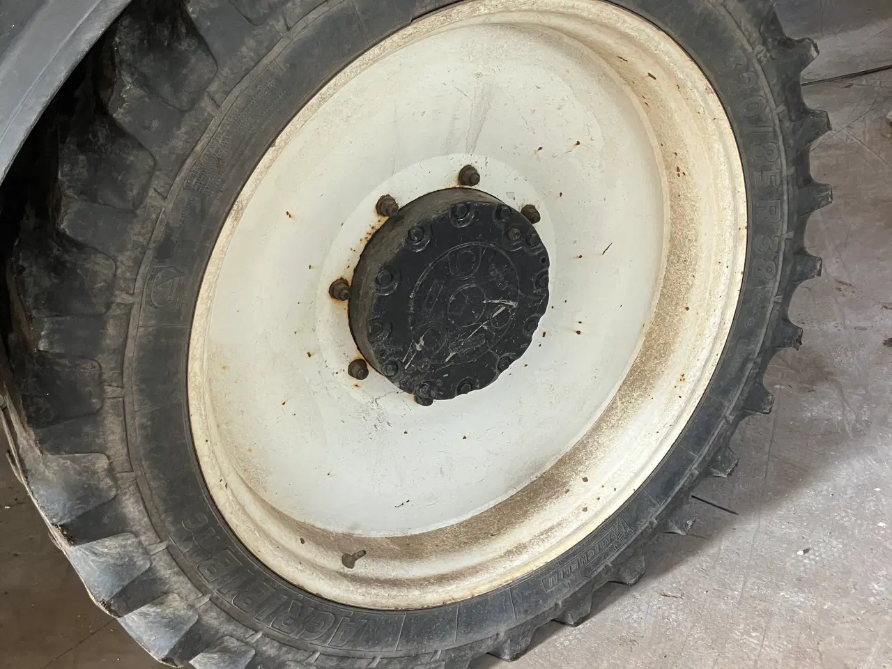 Billede 4 - Sprøjtehjul passer på New Holland case LWB modelle