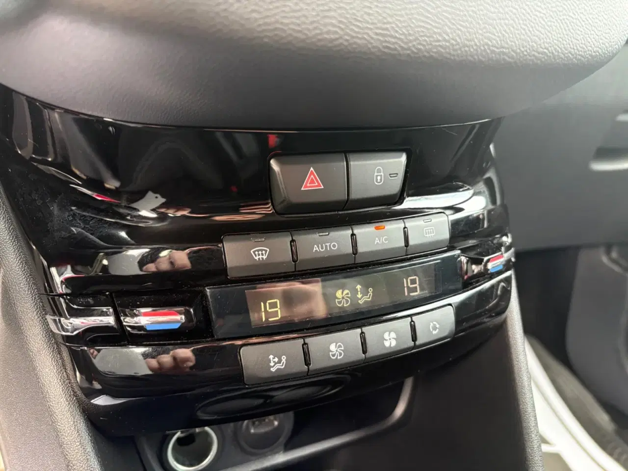 Billede 11 - Peugeot 208 1,6 BlueHDi 100 Envy