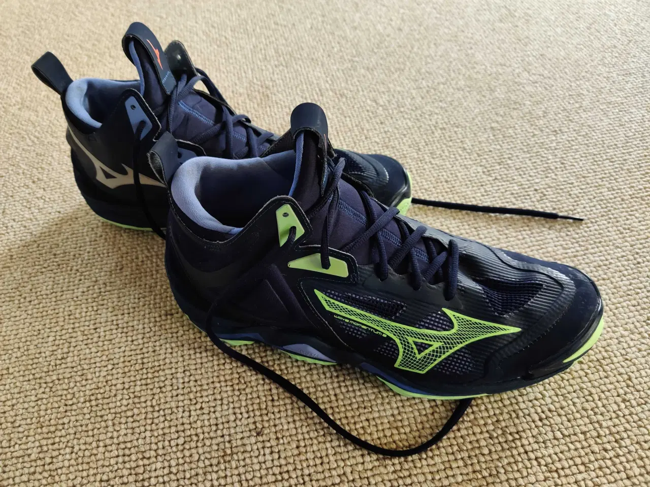 Billede 2 - Mizuno Wave Momentum 3 Mid str. 44,5