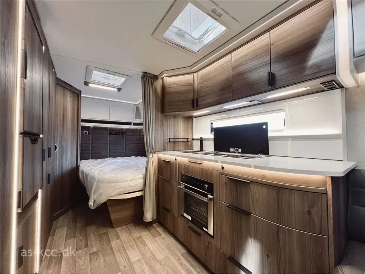 Billede 9 - 2025 - Kabe Smaragd 520 XL KS Premium Line