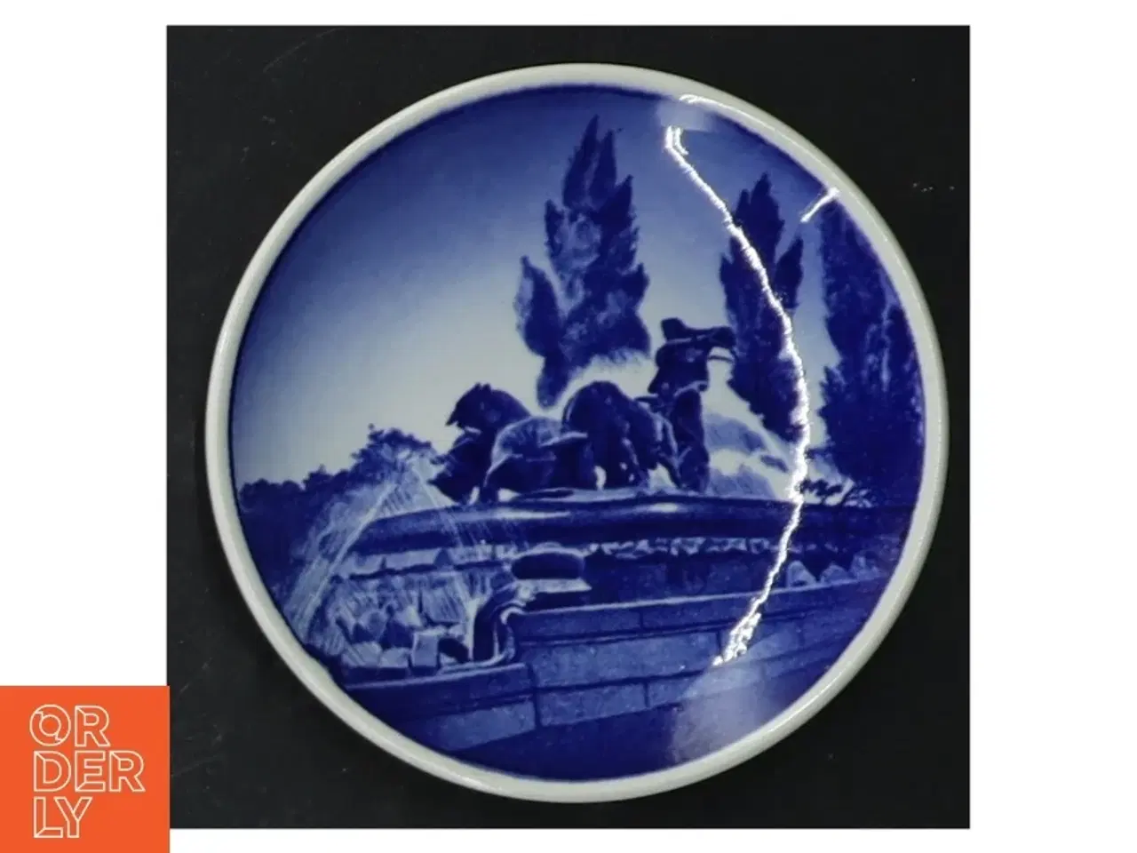 Billede 6 - Blå og hvid porcelænsvægplatter (str. Ø 8 cm. 6 styk)