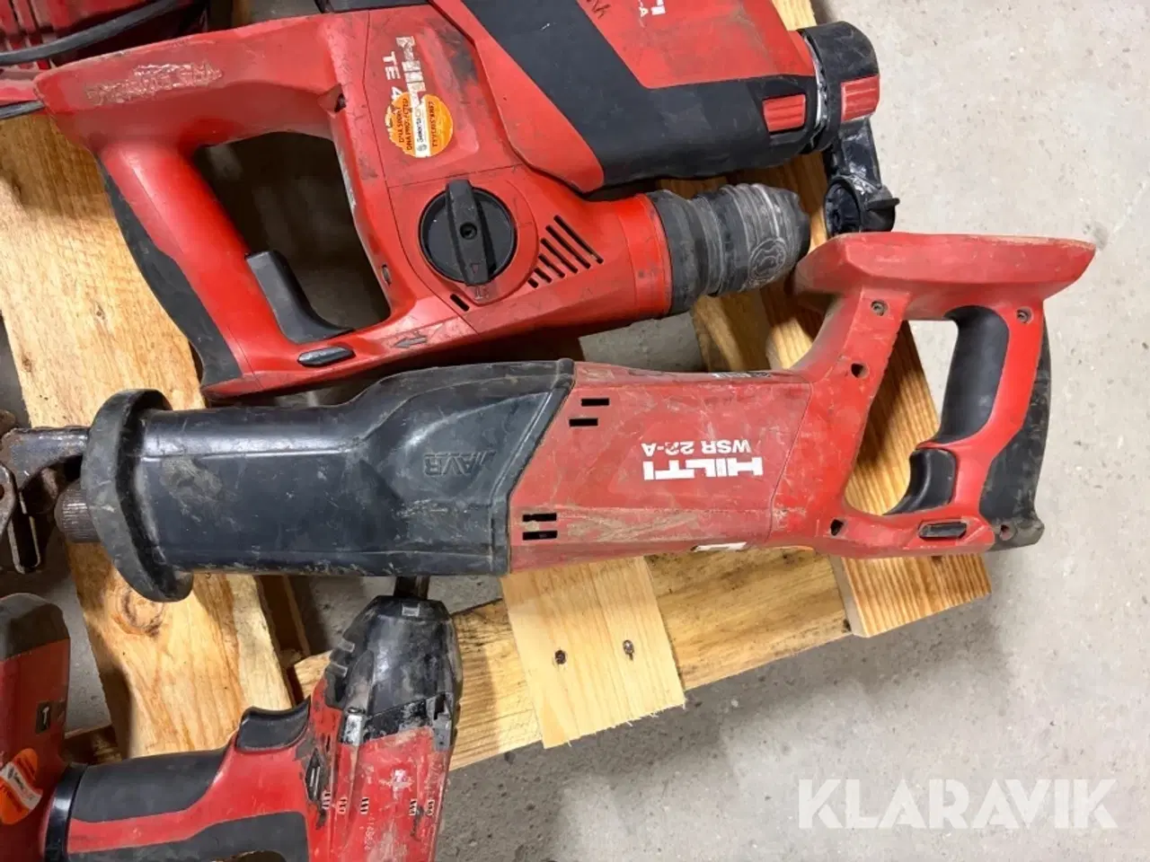 Billede 8 - Værktøj Hilti 7 maskiner med 4 batterier og 1 oplader