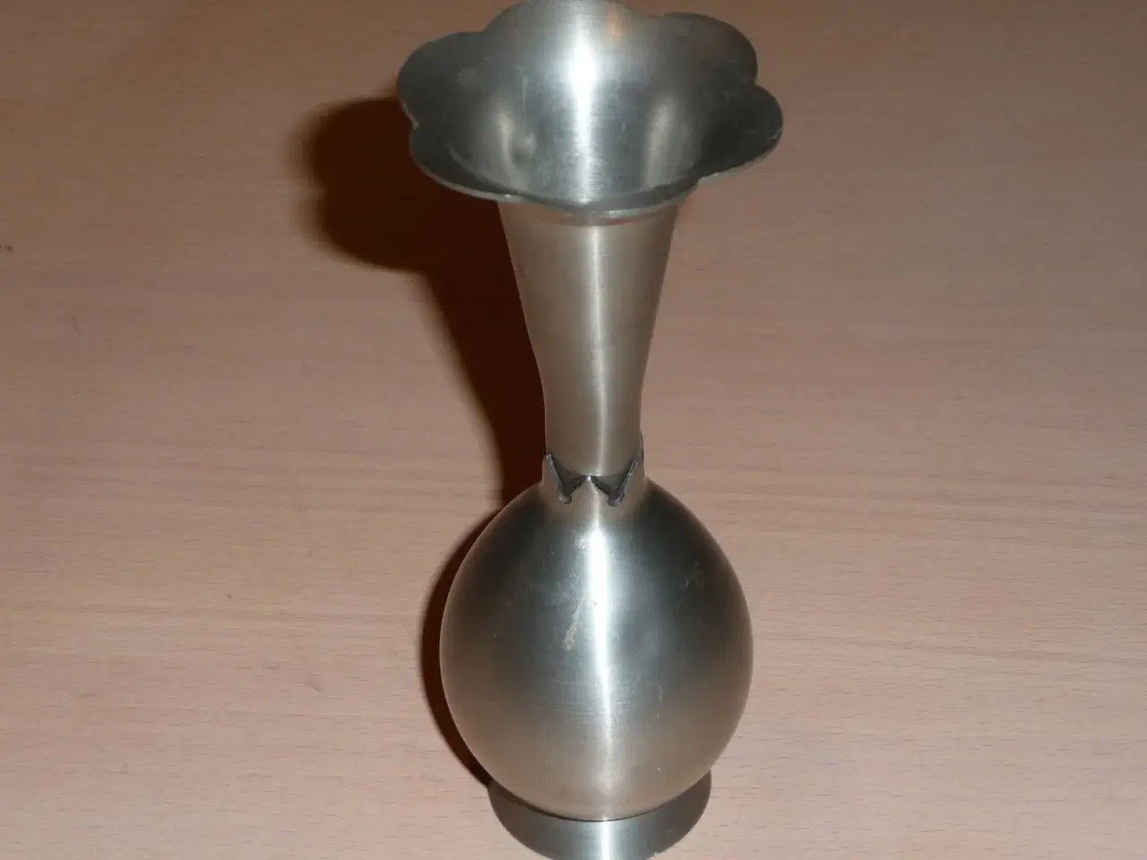 Billede 1 - Tinvase, Pewter