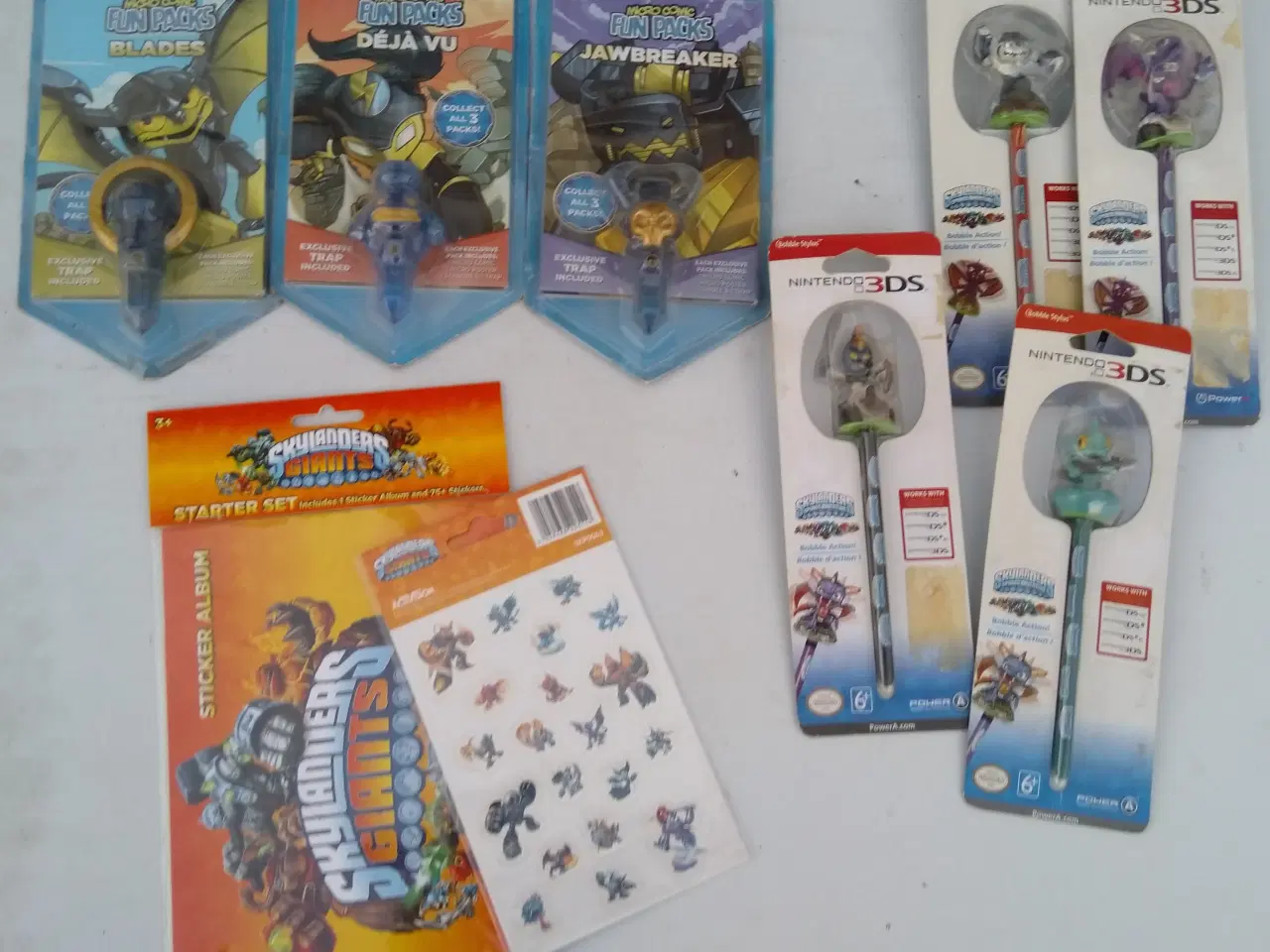 Billede 2 - 20 stk. Sjælden Skylanders ting