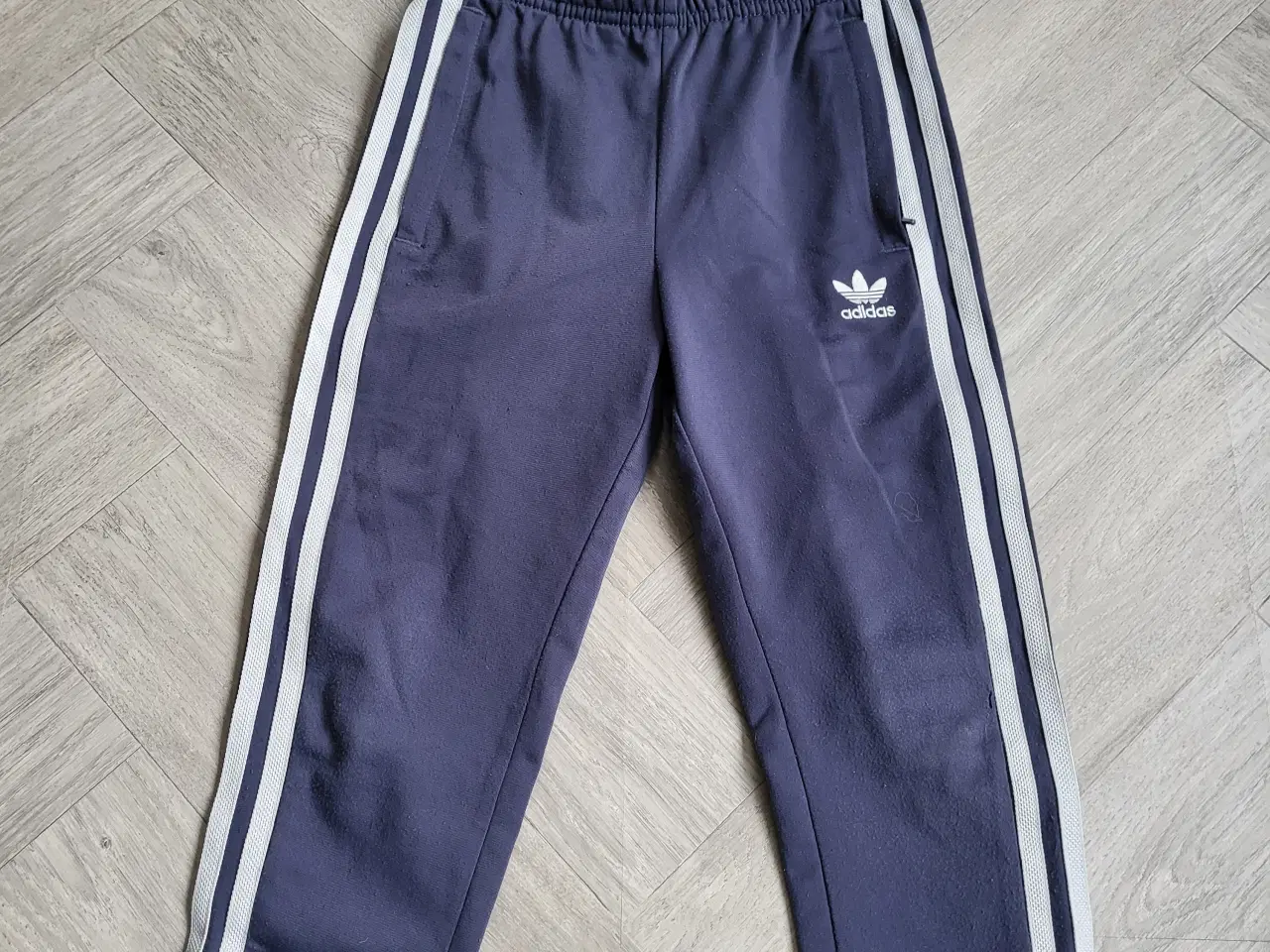 Billede 3 - Adidas Original træningssæt børn