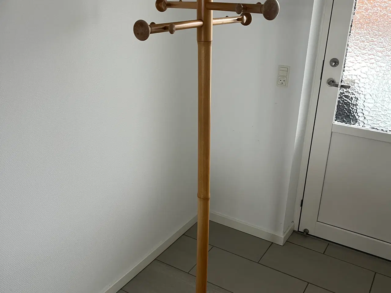 Billede 2 - Stumtjener i bøg