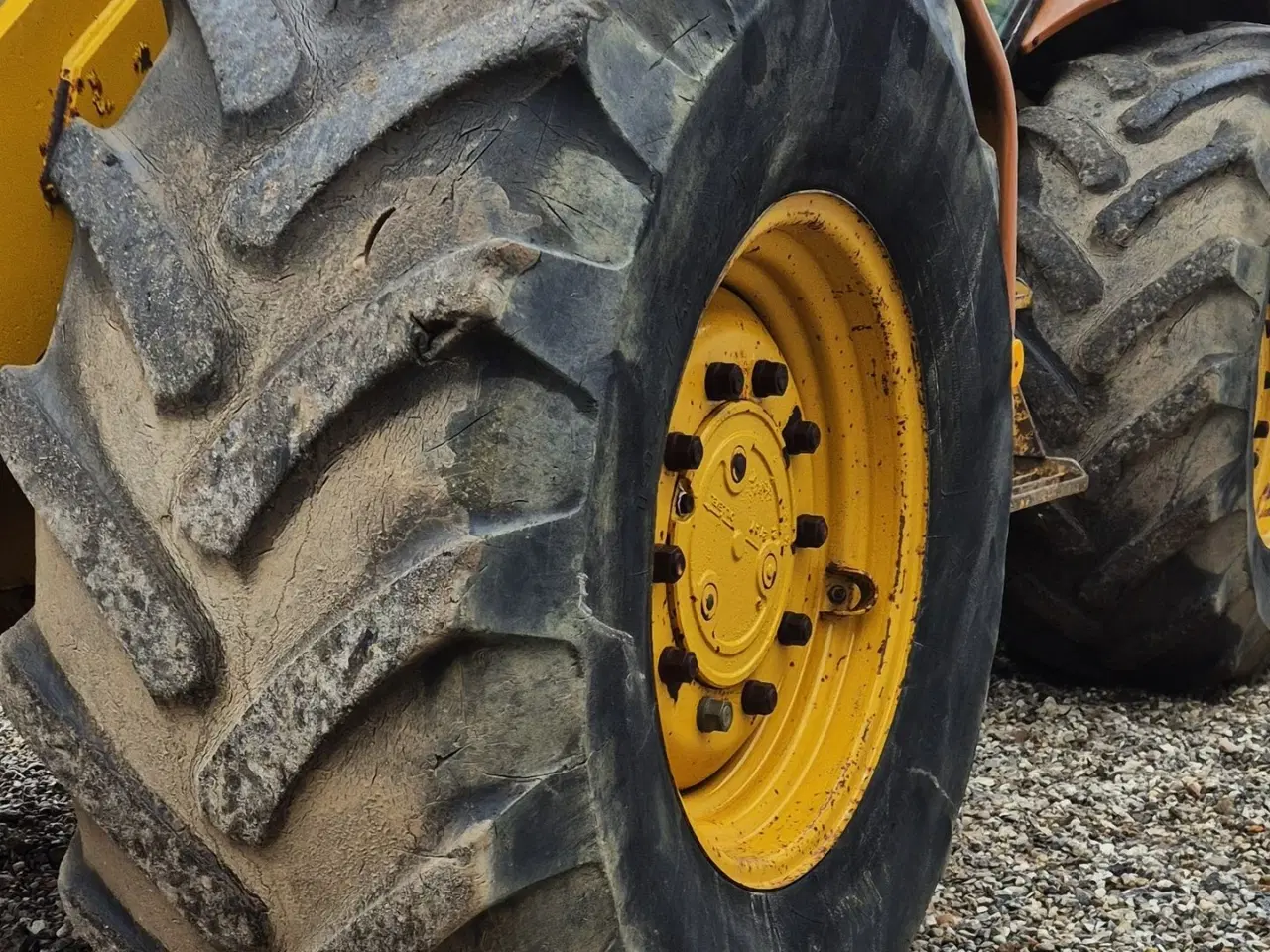 Billede 14 - Hydrema 906B / hy. skift for og bag / skovlsæt / årgang 1997