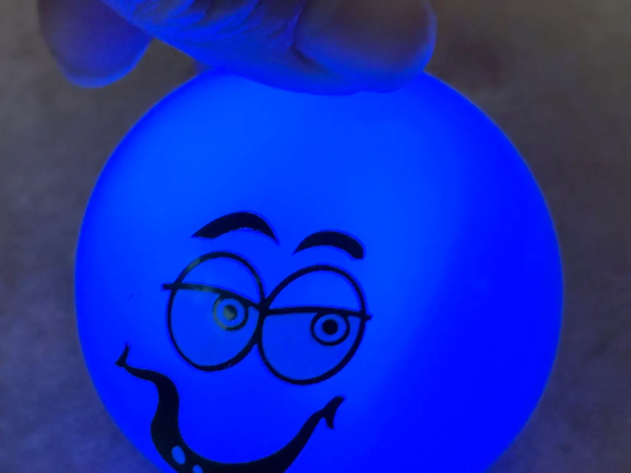Billede 10 - lysende bold med ansigt til børn