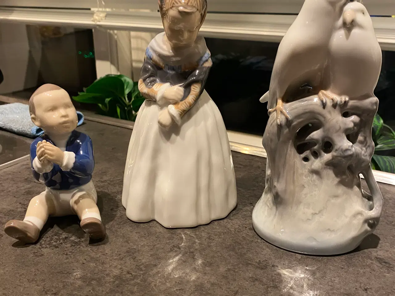 Billede 1 - 3 figurer royal København sælges. 1 klasse. 