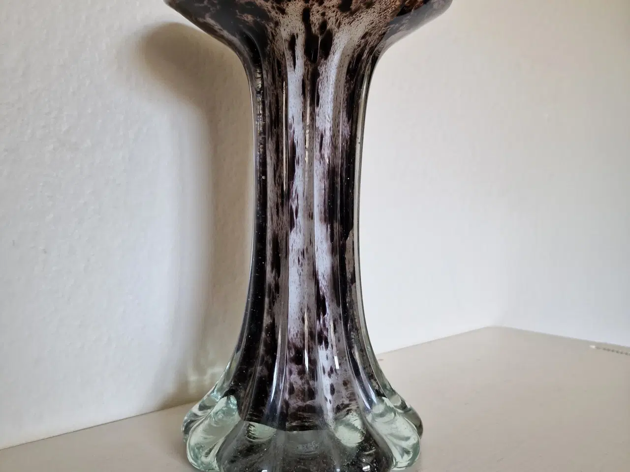 Billede 4 - Flot vintage kunstglas vase i Murano-stil.