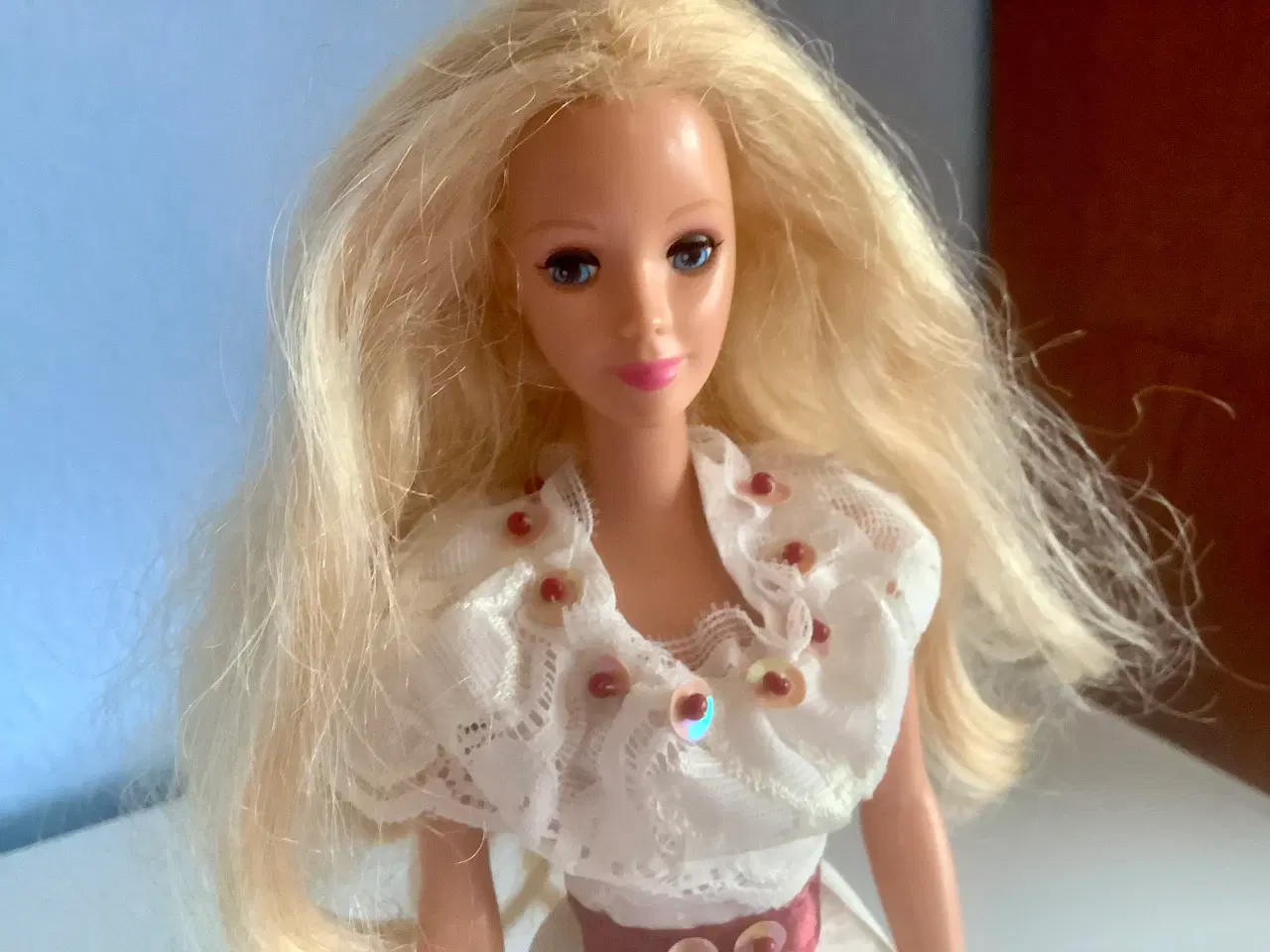 Billede 2 - Vintage Barbie som kan lukke og åbne øjne.