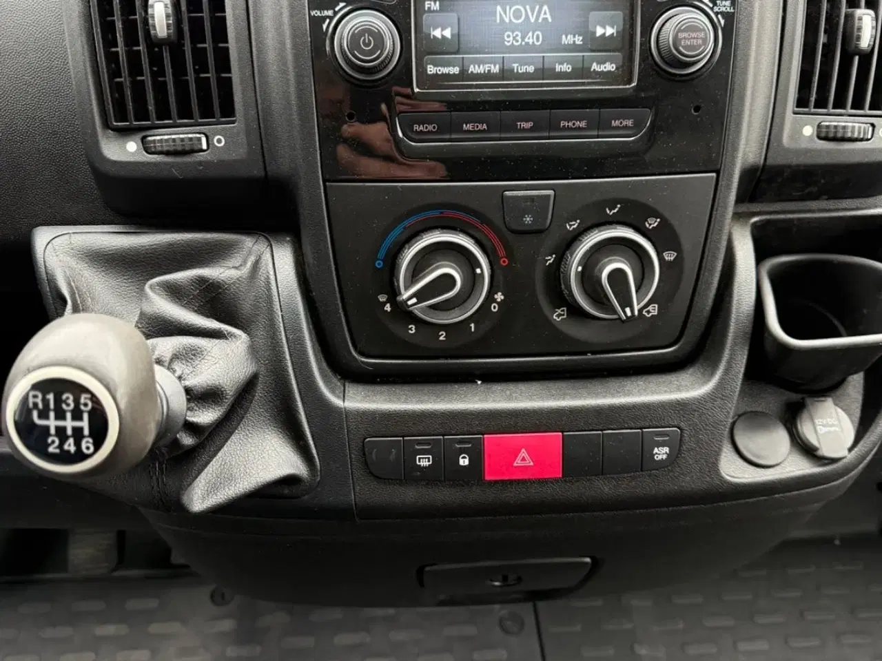 Billede 10 - Citroën Jumper 33 2,0 BlueHDi 160 Kassevogn L2H1