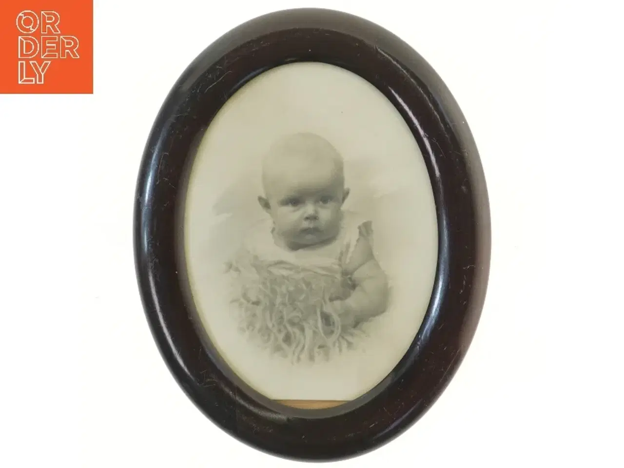 Billede 1 - Oval ramme med portræt (str. 30,5x24 cm)