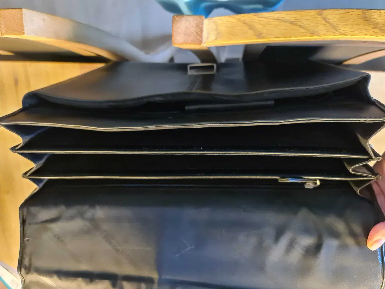 Billede 2 - Laptoptaske, sort som ny