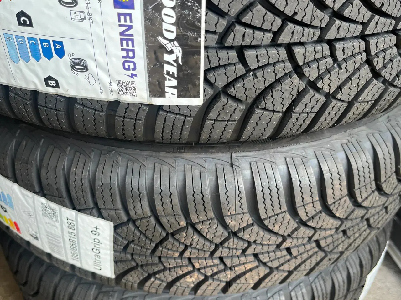 Billede 1 - Vinterhjul 185-65-15 Goodyear