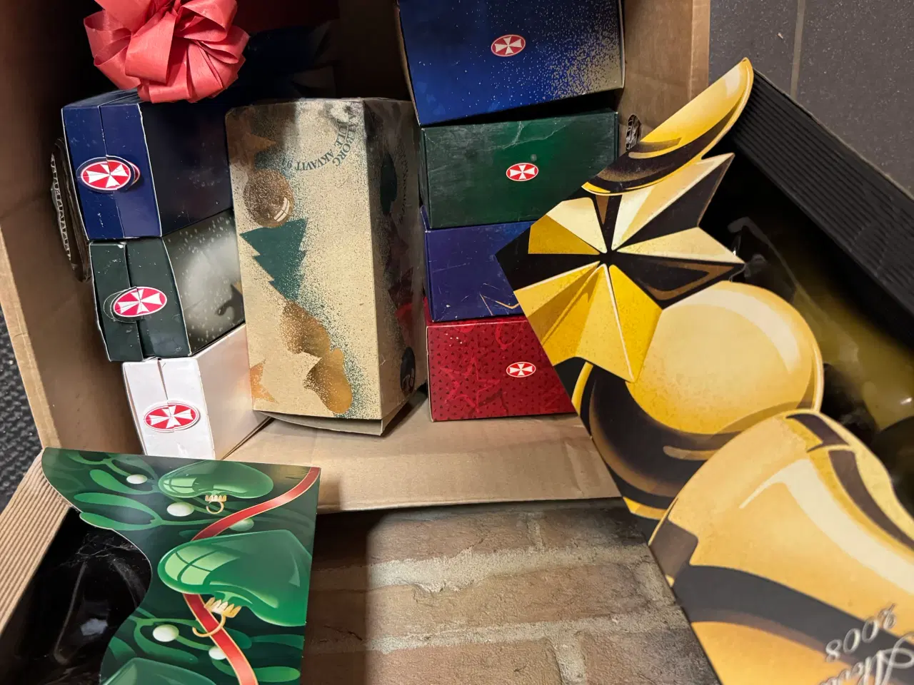 Billede 1 - Aalborg Juleakvavit. 11 stk.