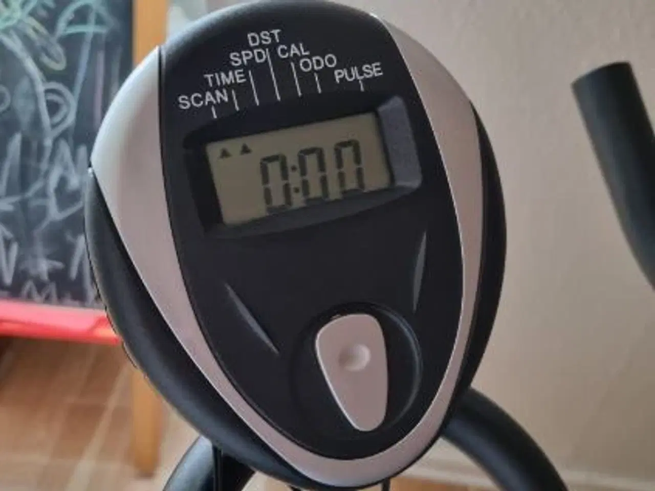 Billede 9 - Motions cykel som ny.