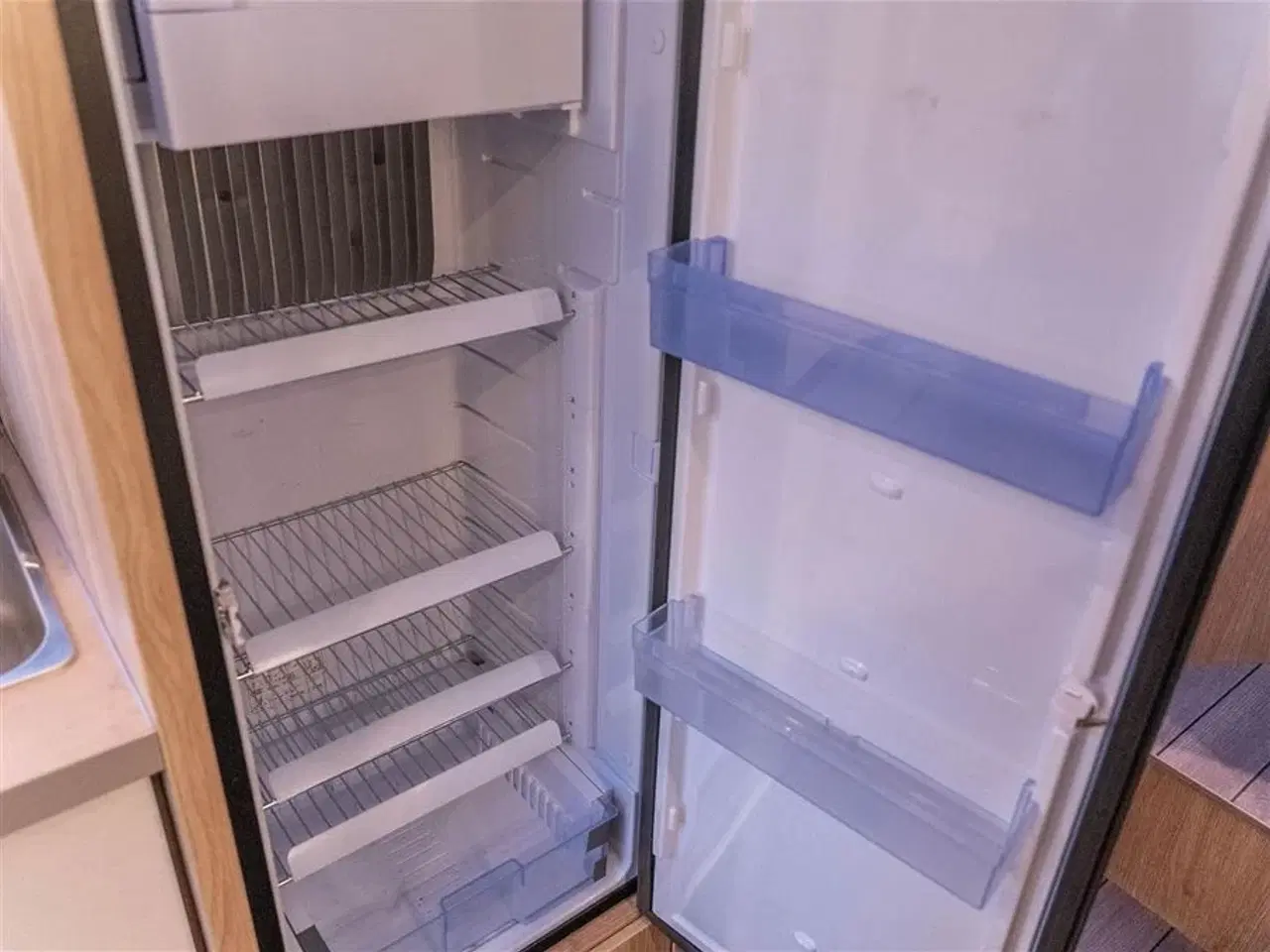 Billede 24 - 2017 - Knaus Sky TI 650 MEG Platinum Selection Automatgear og langsgående senge