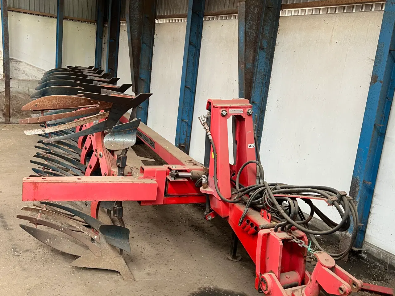 Billede 1 - 7 furet halvbugseret MF plov