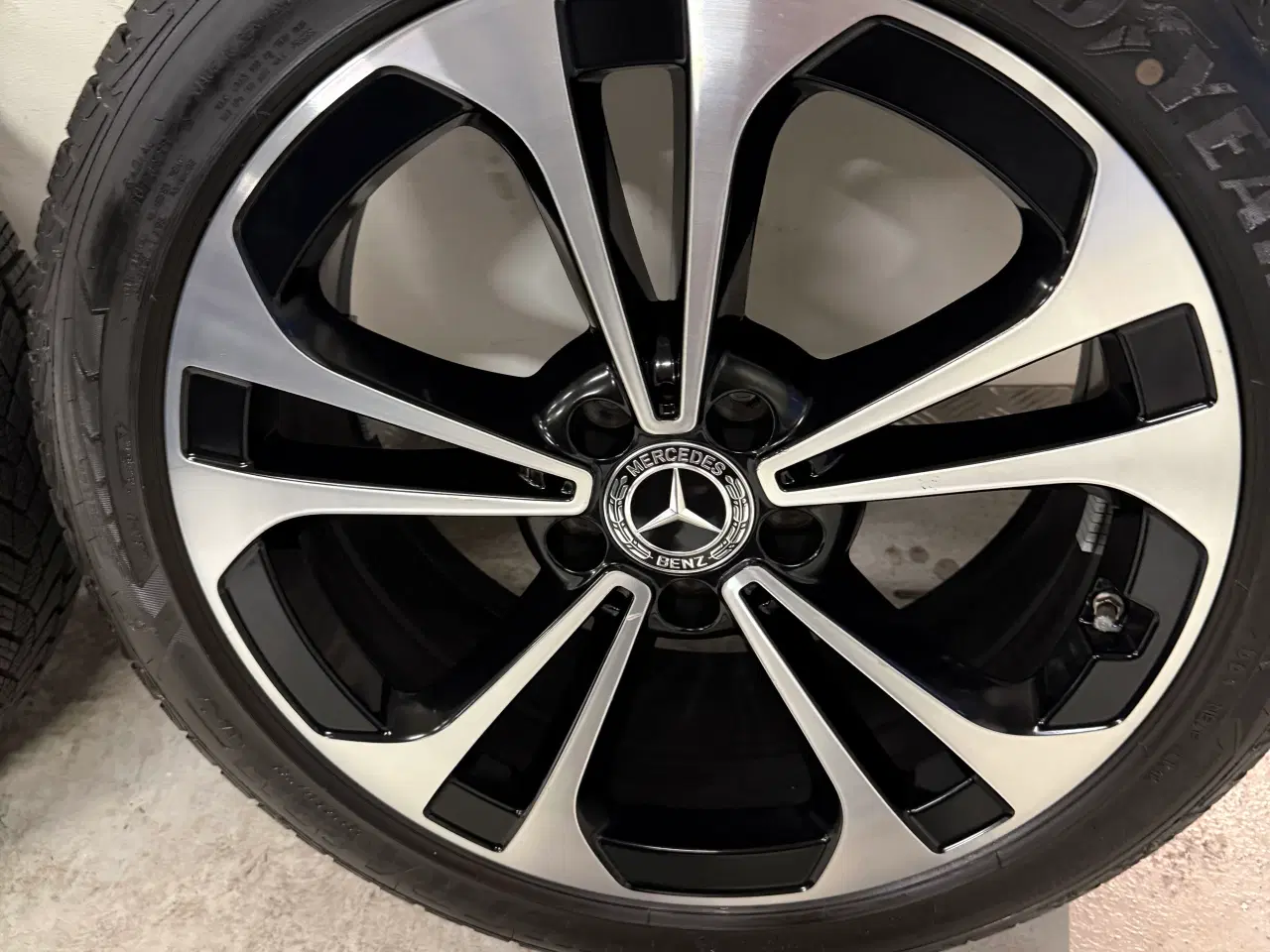 Billede 5 - Originale 18” Mercedes alufælge med vinterdæk
