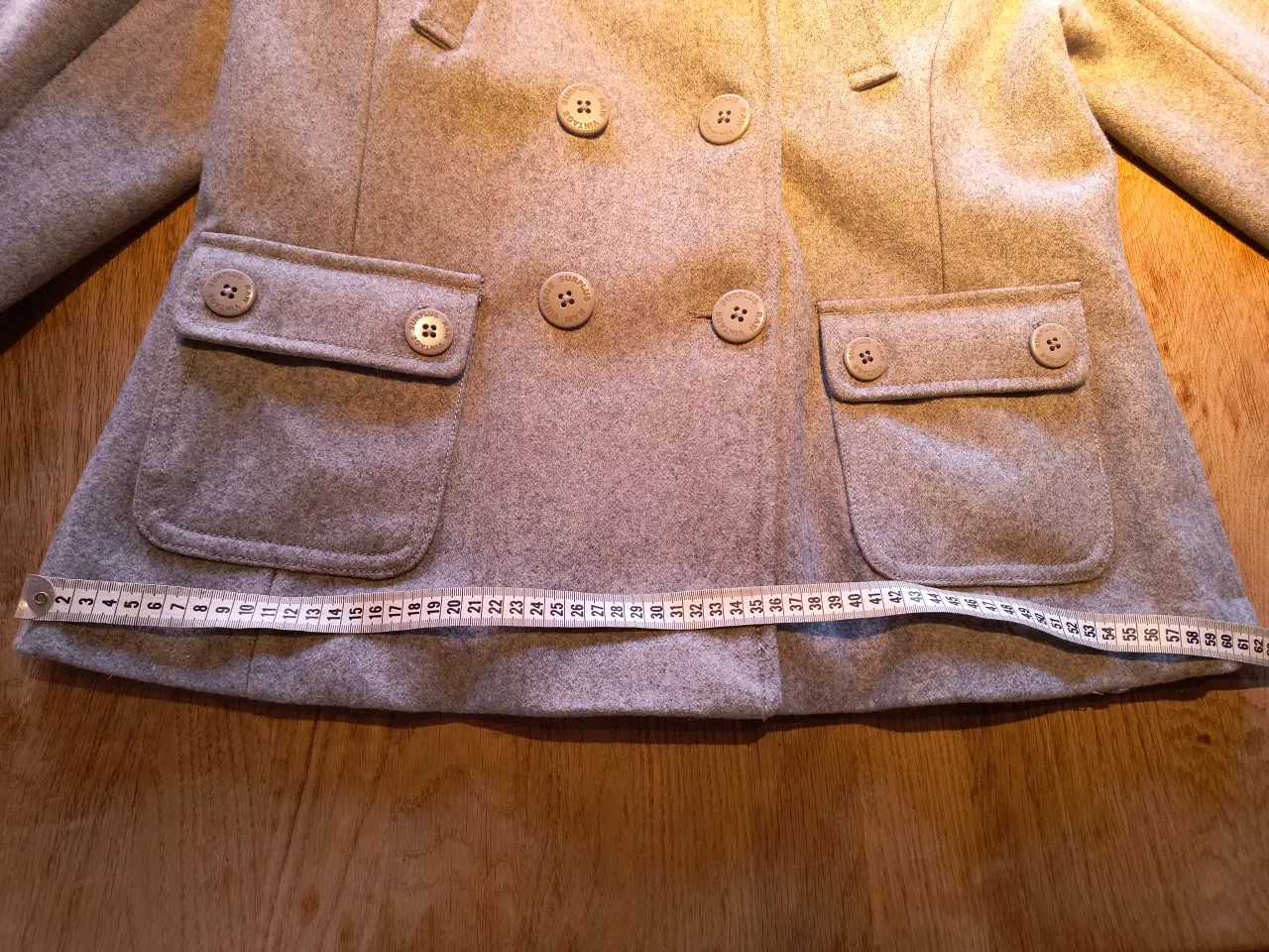 Billede 2 - Damefrakke (kort, 70% uld)