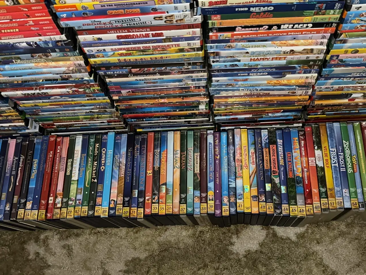 Billede 2 - Ca 425 børnefilm.