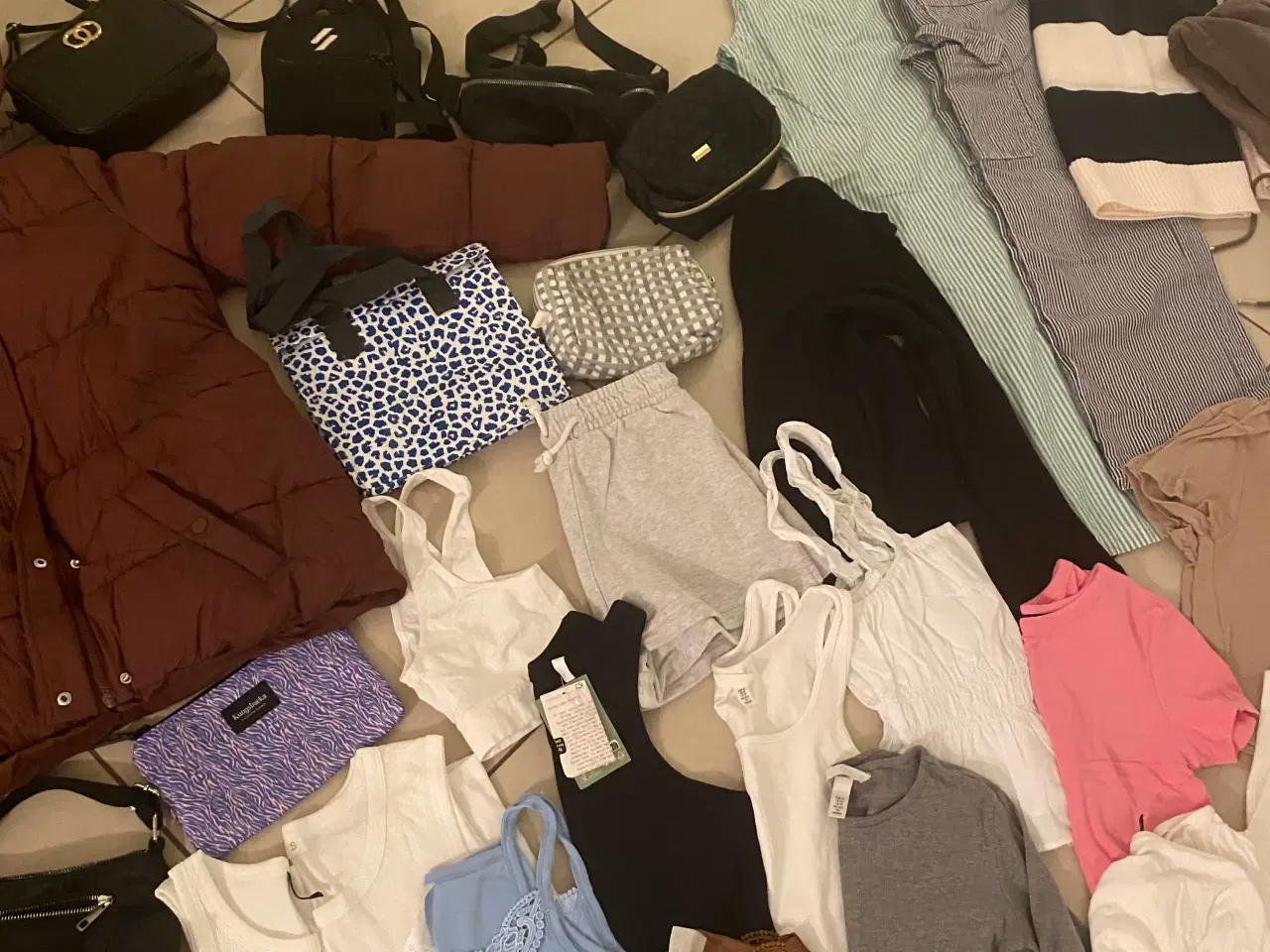 Billede 7 - Tøj str XS/S