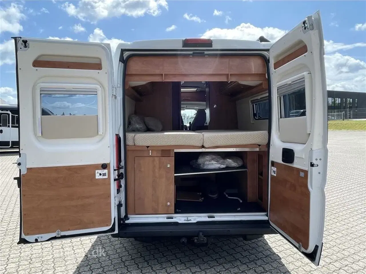 Billede 5 - 2020 - Carthago premium van 640 LE   Luksusvan, 140Hk   9-trins Automatgear, enkeltsenge, alufælge, navigation, træk