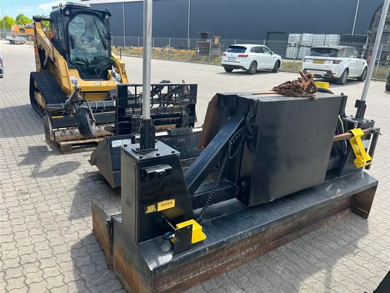 Billede 17 - Caterpillar 259D Med afretter-Powerrake-klippehoved solvl og gafler