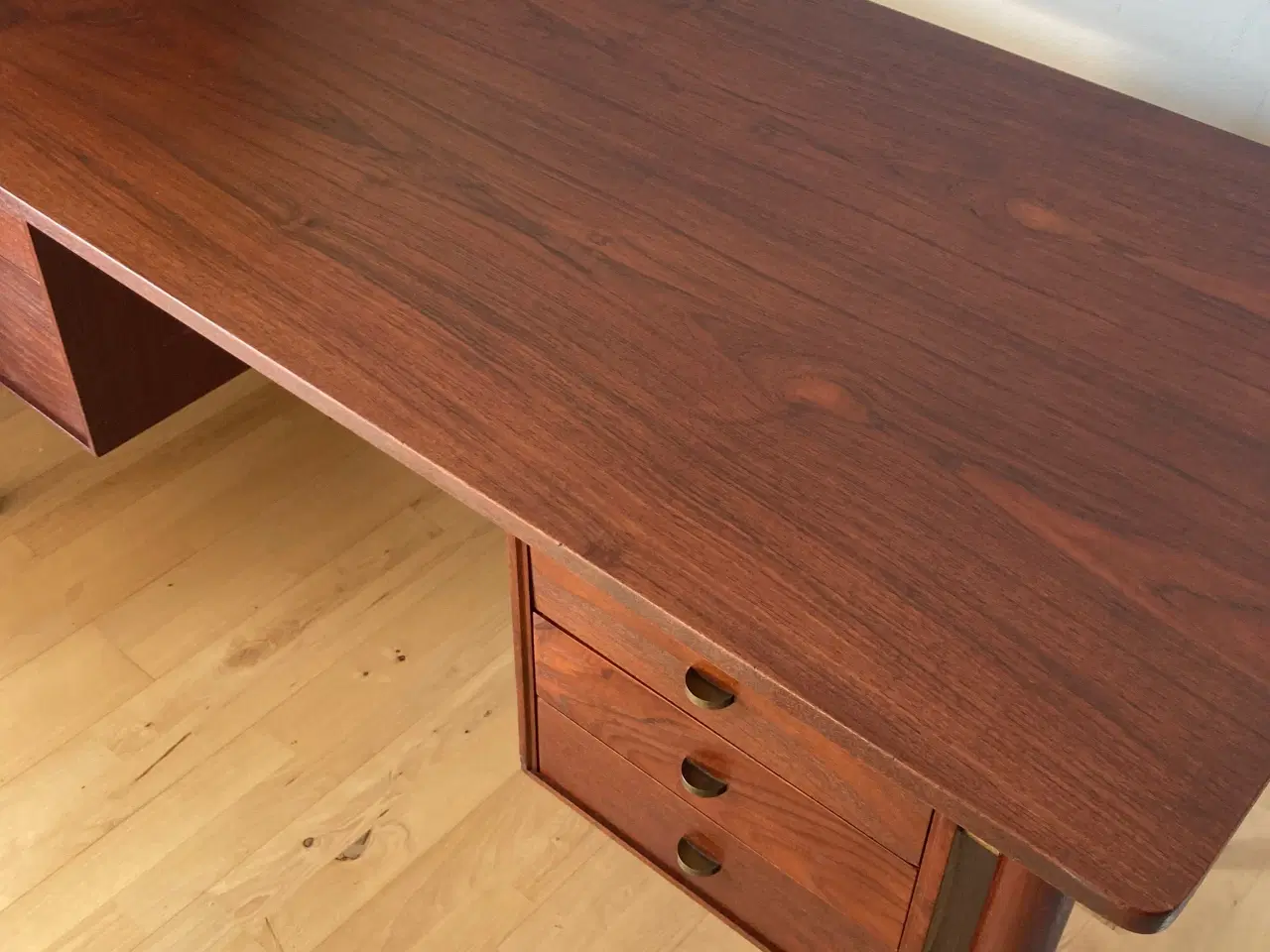Billede 5 - Skrivebord i palisander med stol