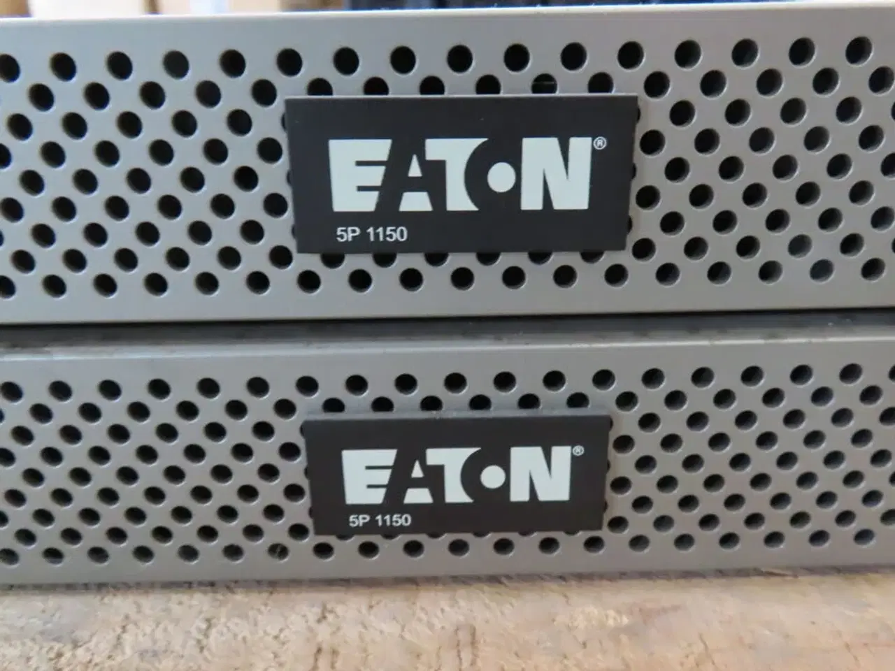 Billede 3 - 2 stk. UPS EATON 5P 1150 (Forsendelse ikke muligt)
