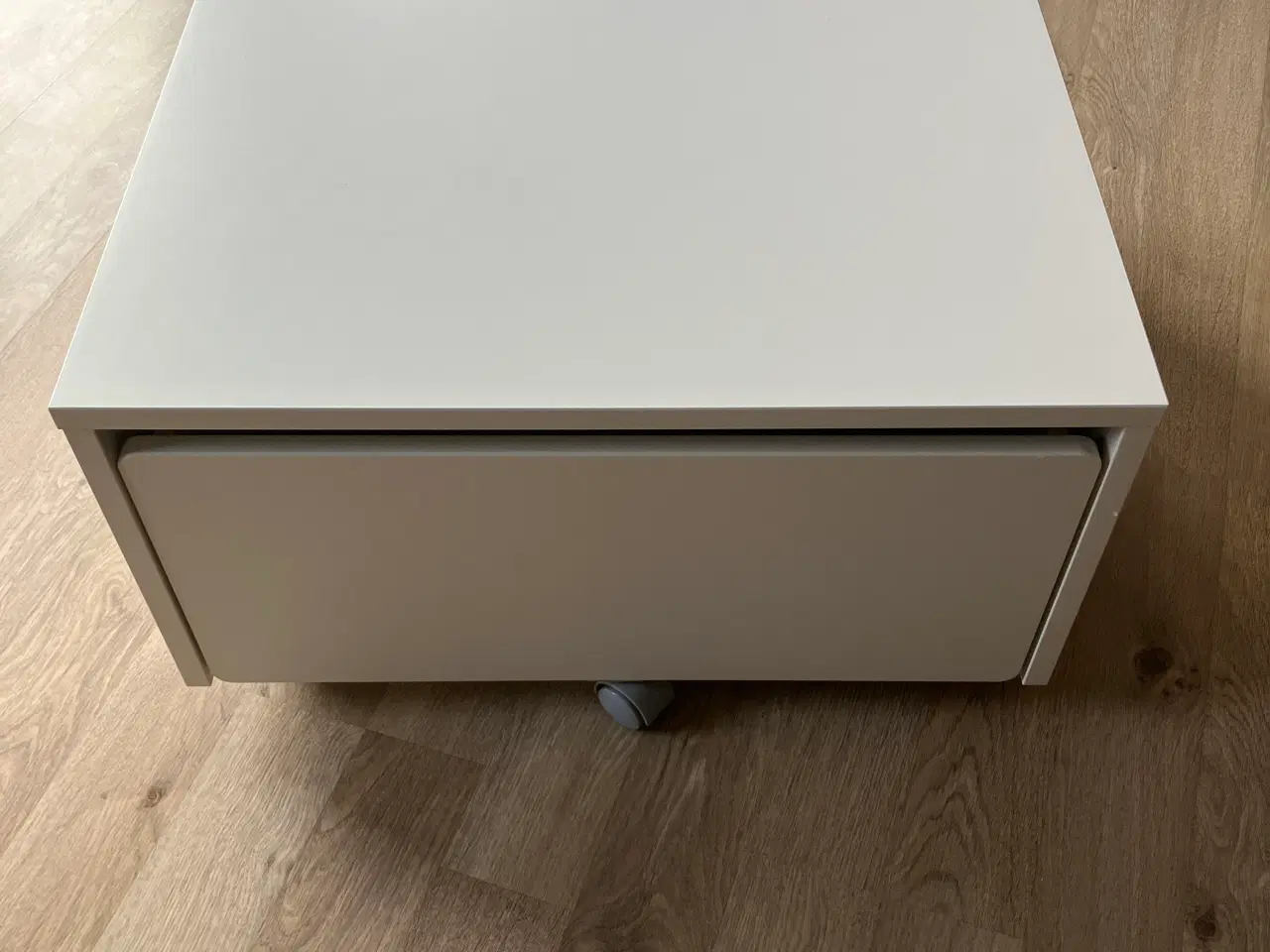 Billede 3 - Ikea slakt, opbevaringsboks med hjul