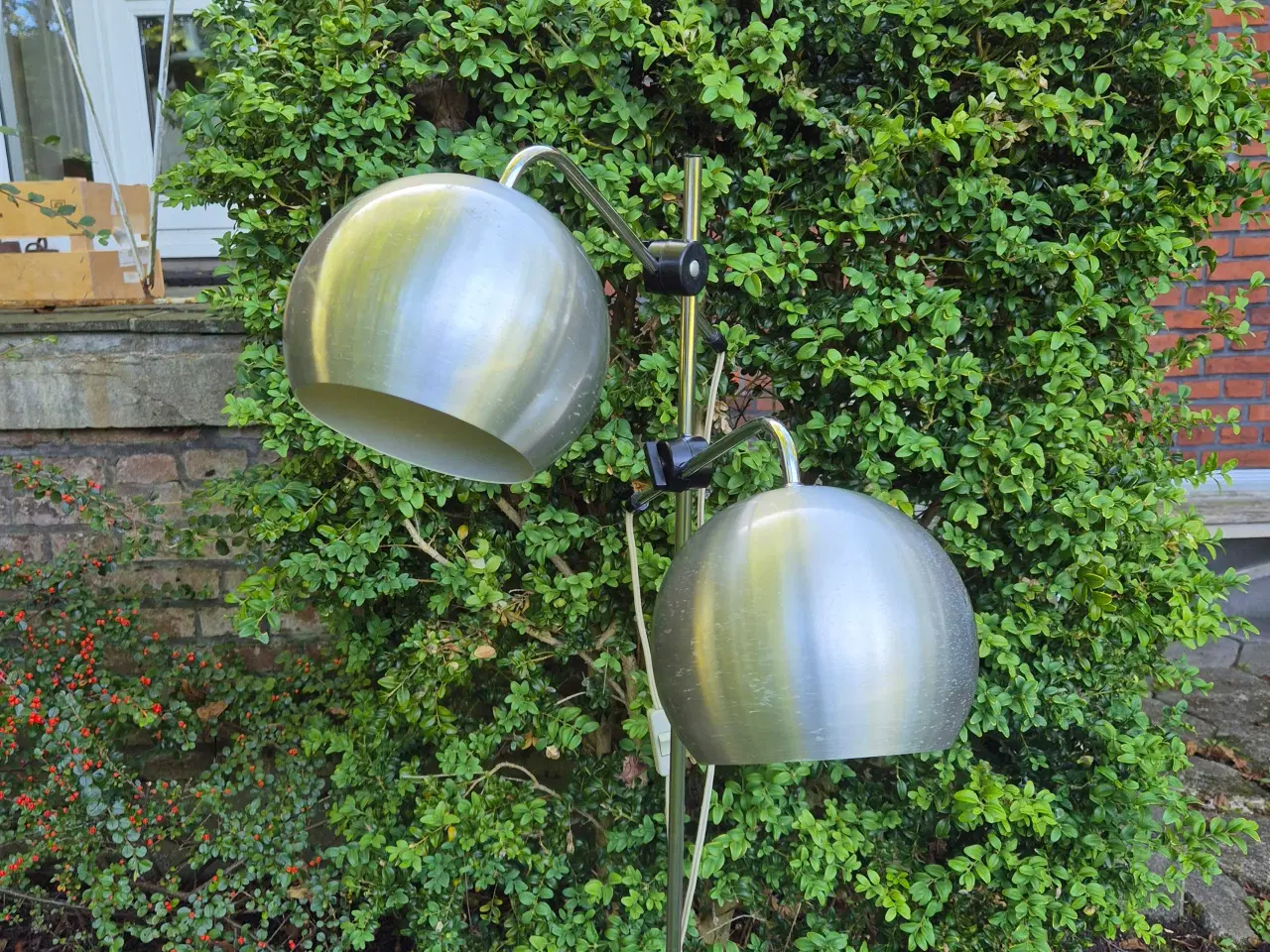 Billede 1 - Retro gulvlampe med to kugleskærme 