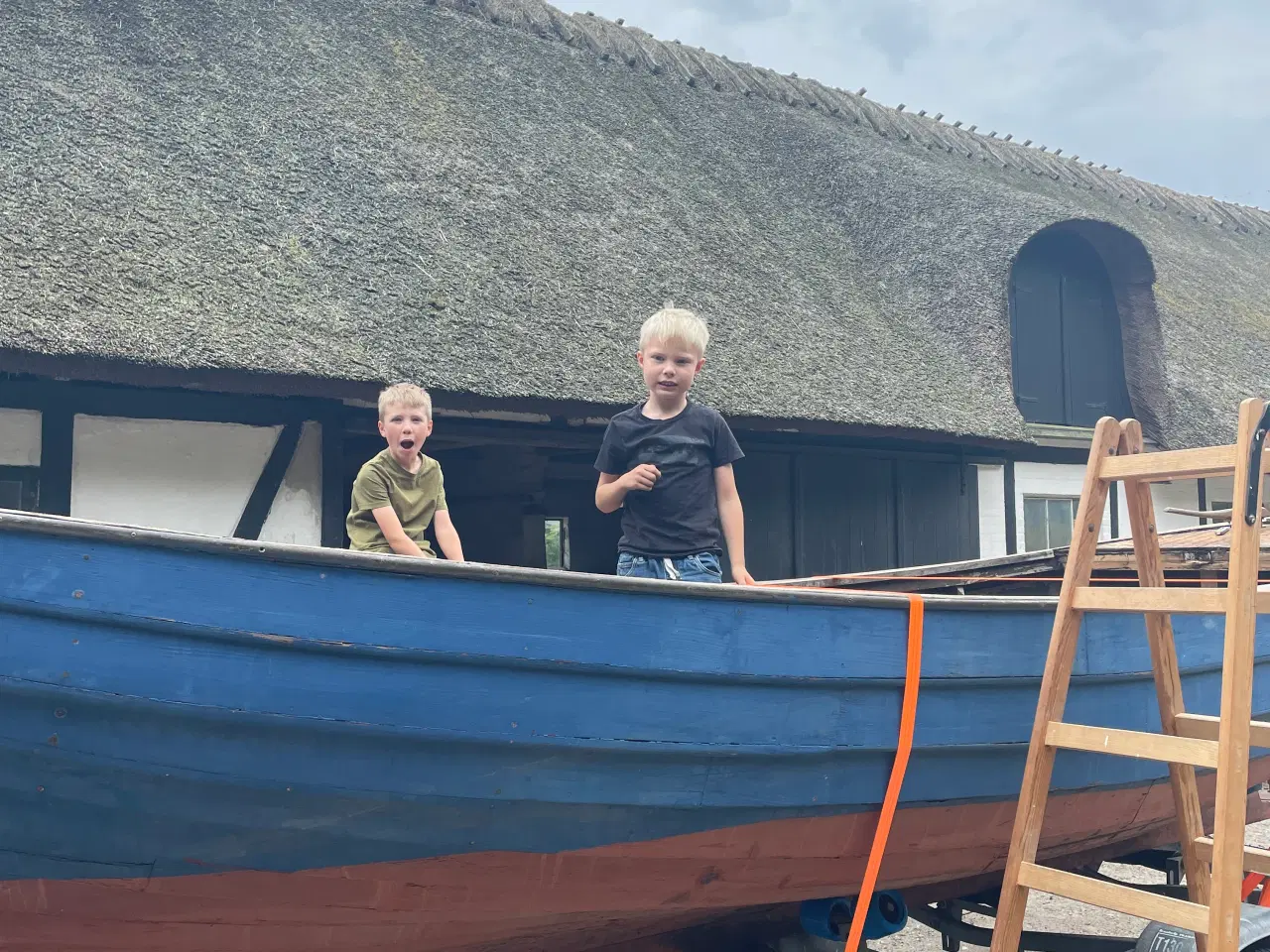 Billede 1 - Klink bygget damjolle. 