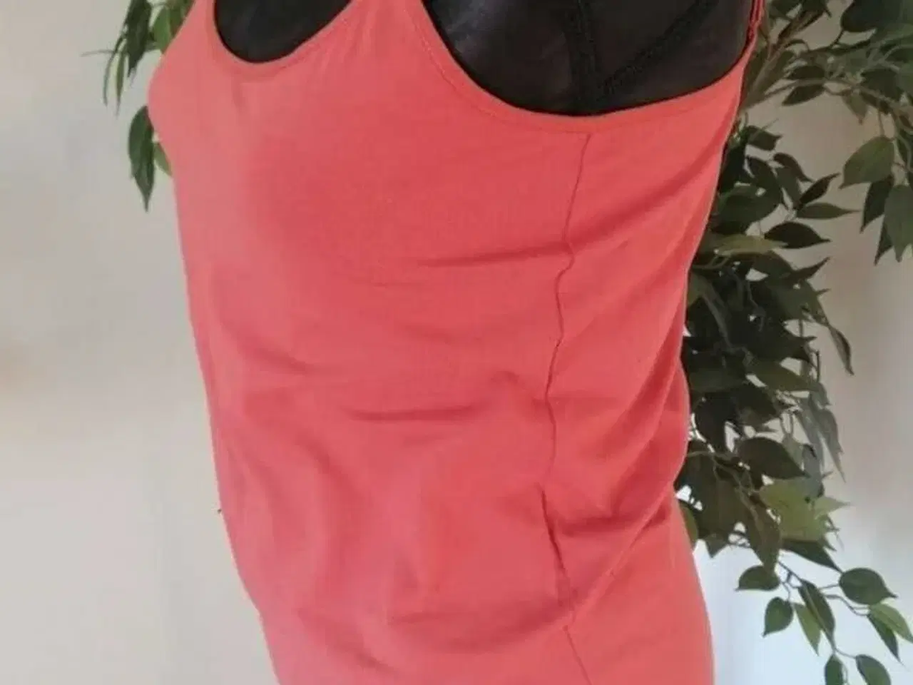 Billede 3 - Top. Vero Moda. Large/40