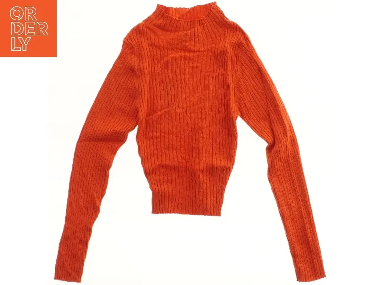Billede 1 - Rød ribstrikket trøje fra Mono (str. 152)