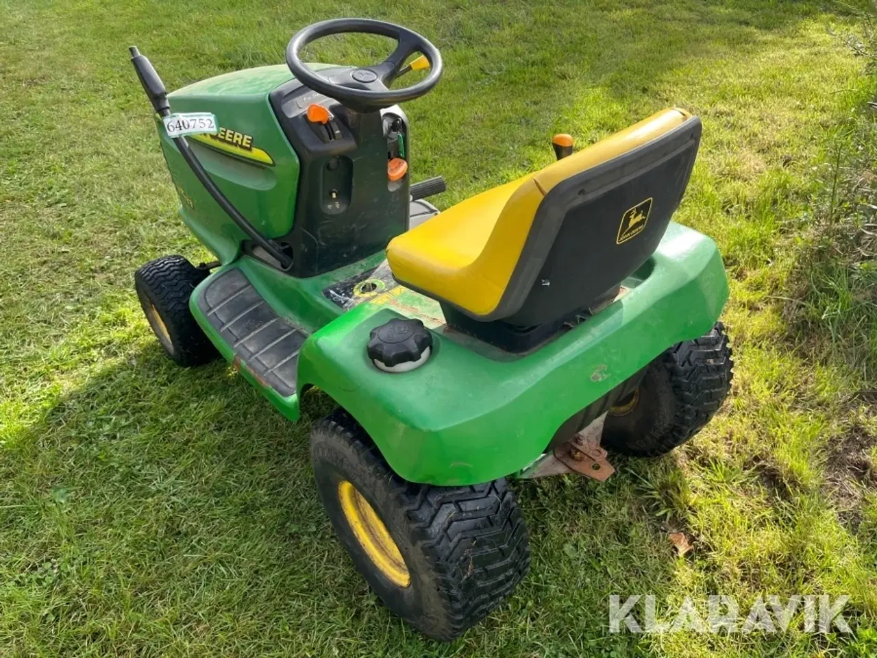 Billede 5 - Græsslåmaskine John Deere LT133