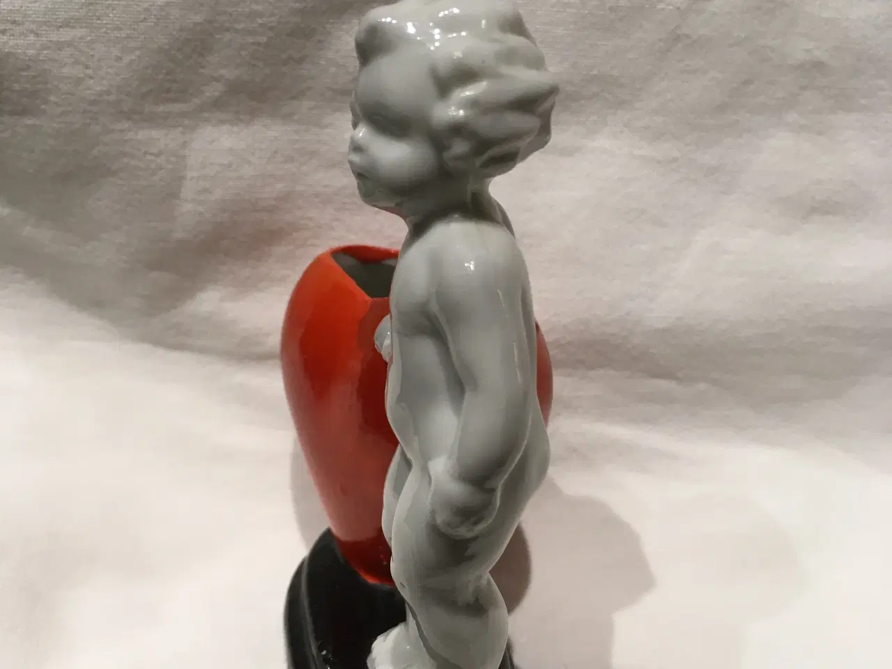 Billede 2 - Figur med hjerte Hertwig