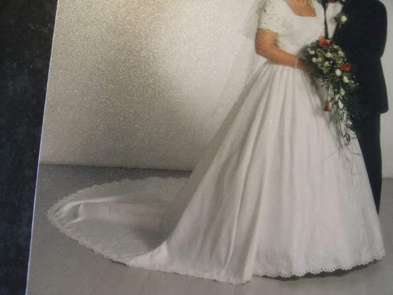Billede 1 - Smuk brudekjole