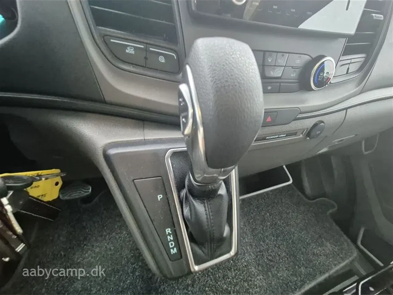 Billede 7 - 2022 - Benimar Tessoro 497   Nk pakke. Automatgear. solceller. Lithium batteri. Markise. cykelstativ. Queensbed. A/C.