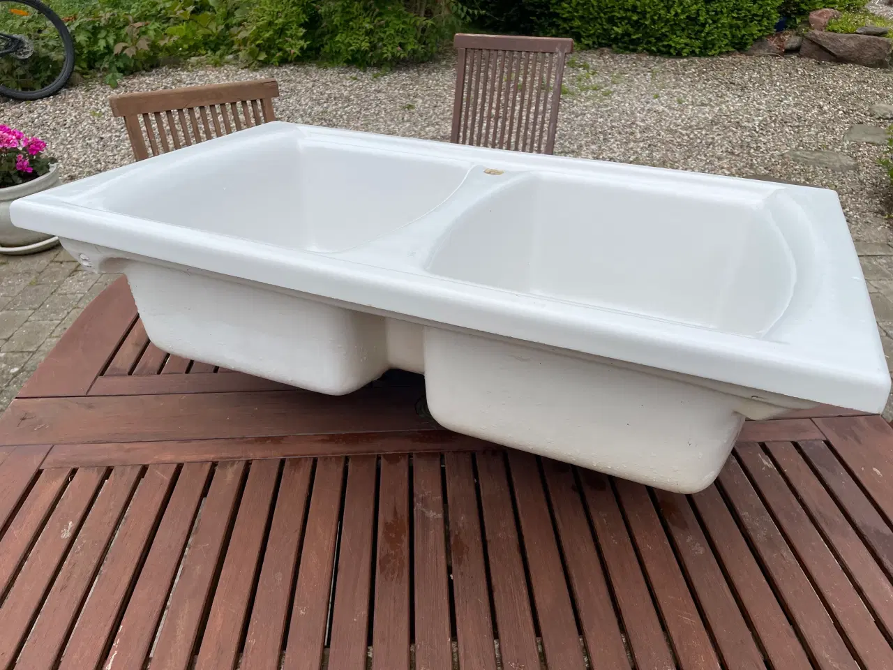 Billede 3 - Porcelænsvask - dobbelt.