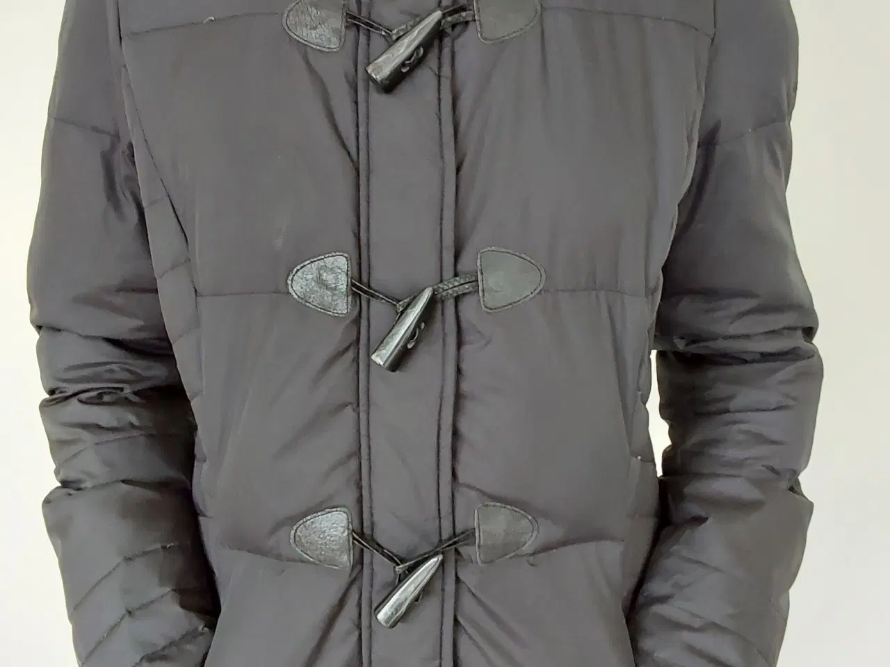 Billede 1 - Esprit dejlig varm jakke sort str. 38