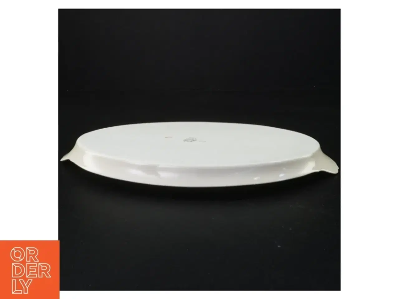 Billede 2 - Ovalt fad med dekorative elementer fra Københavns Porcellains Maleri (str. 30 x 19 cm)